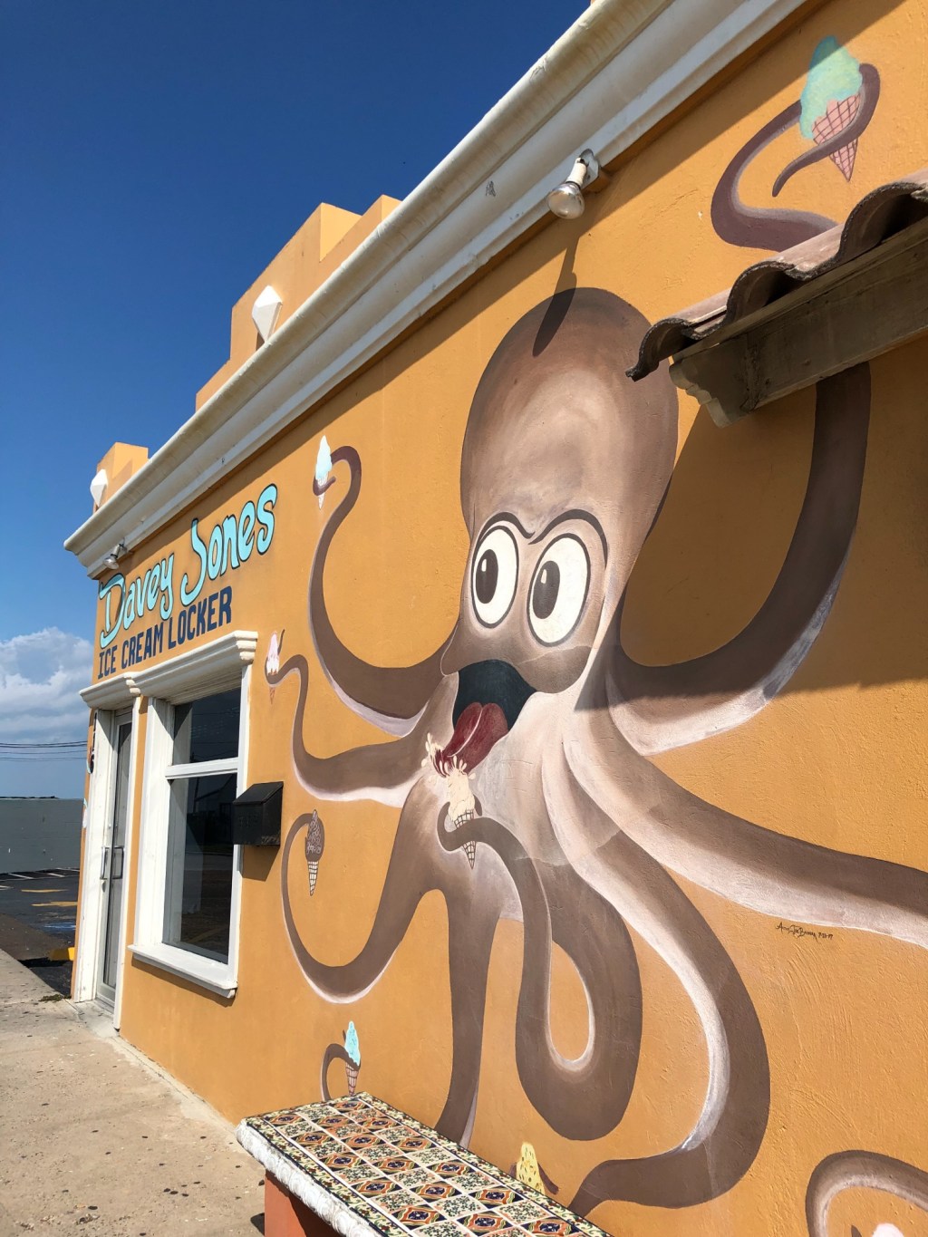 Oh to Have 8 Hands&nbsp;…